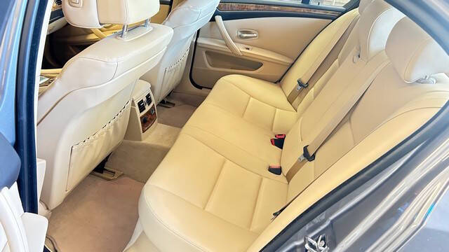 2009 BMW 5 Series 528i xDrive