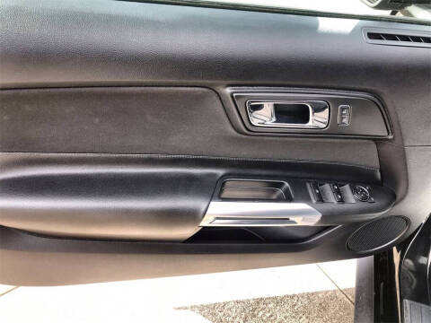 2015 Ford Mustang V6