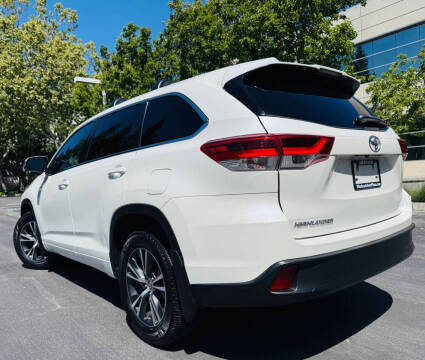 2018 Toyota Highlander LE