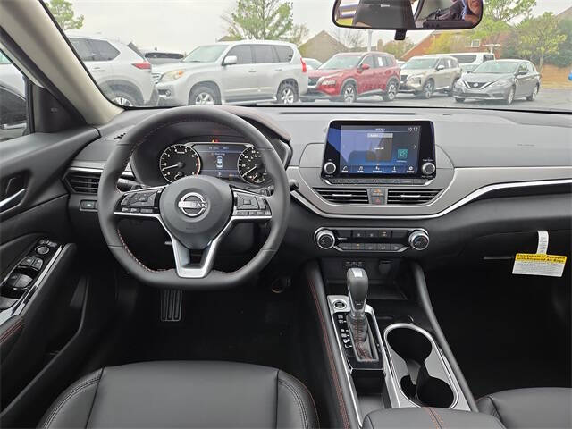 2025 Nissan Altima 2.5 SR