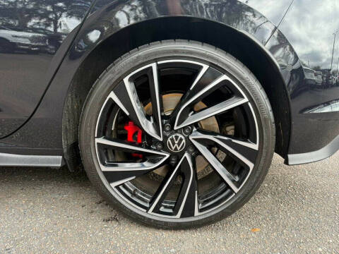 2023 Volkswagen Golf GTI Autobahn