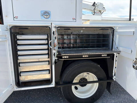 2014 Peterbilt 337