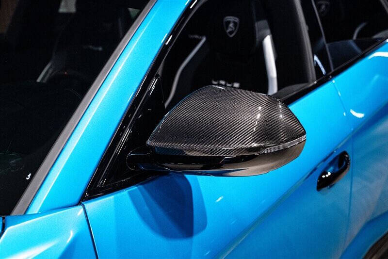 2023 Lamborghini Urus Performante