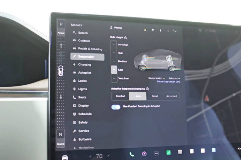 2023 Tesla Model X Standard Range