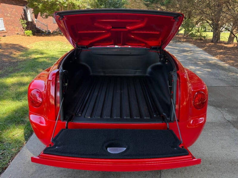 2004 Chevrolet SSR LS