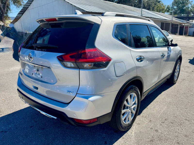 2020 Nissan Rogue SV