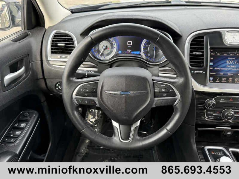 2015 Chrysler 300 Limited