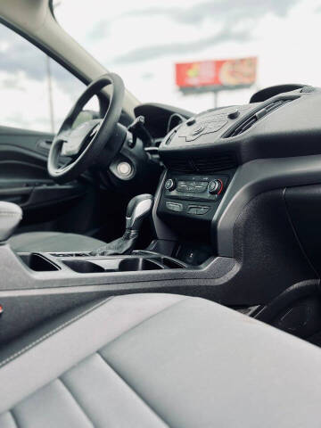 2019 Ford Escape S