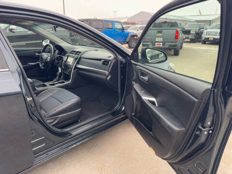 2015 Toyota Camry SE