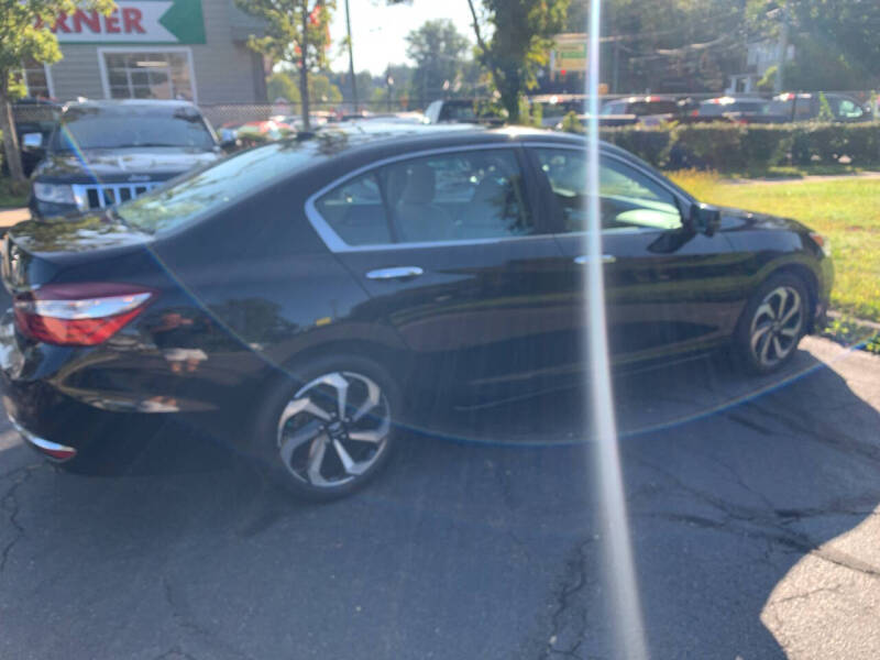 2016 Honda Accord EX-L's photo