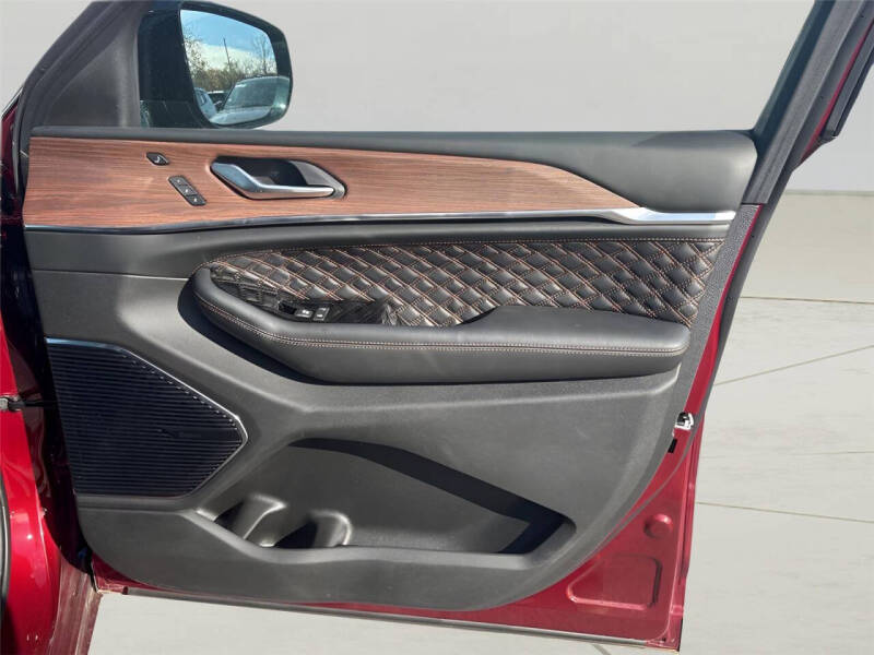 2023 Jeep Grand Cherokee Summit 4xe