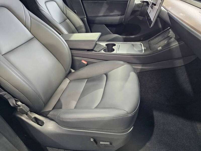 2024 Tesla Model Y Long Range