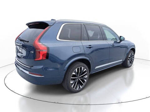 2026 Volvo XC90 T8 Plus 7P
