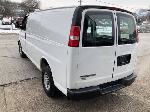2017 Chevrolet Express 2500