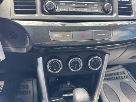 2016 Mitsubishi Lancer ES