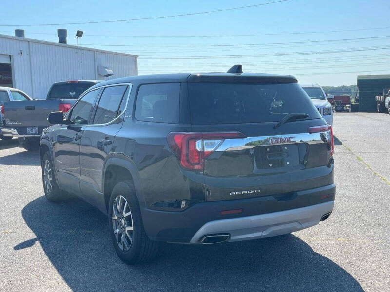 2023 GMC Acadia SLE