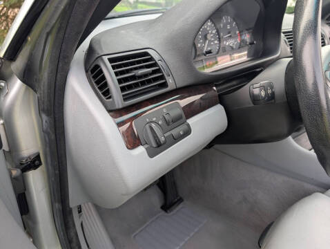 2002 BMW 3 Series 325Ci