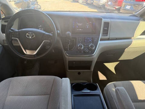 2017 Toyota Sienna