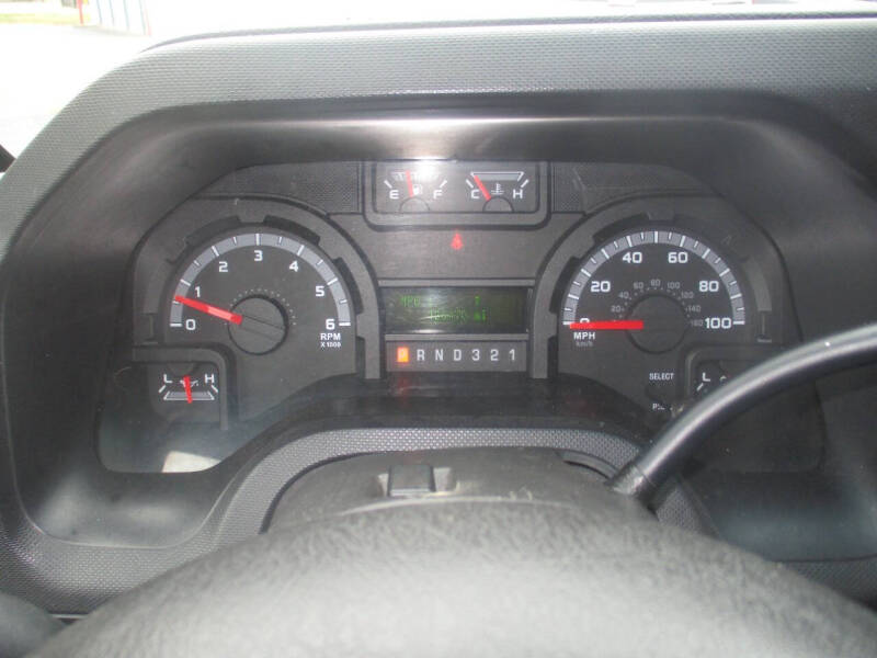 2011 Ford E-Series E-450 SD