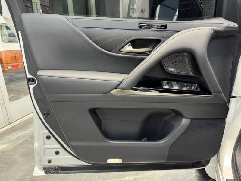 2024 Lexus LX 600 Luxury