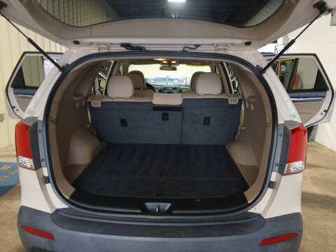 2011 Kia Sorento LX