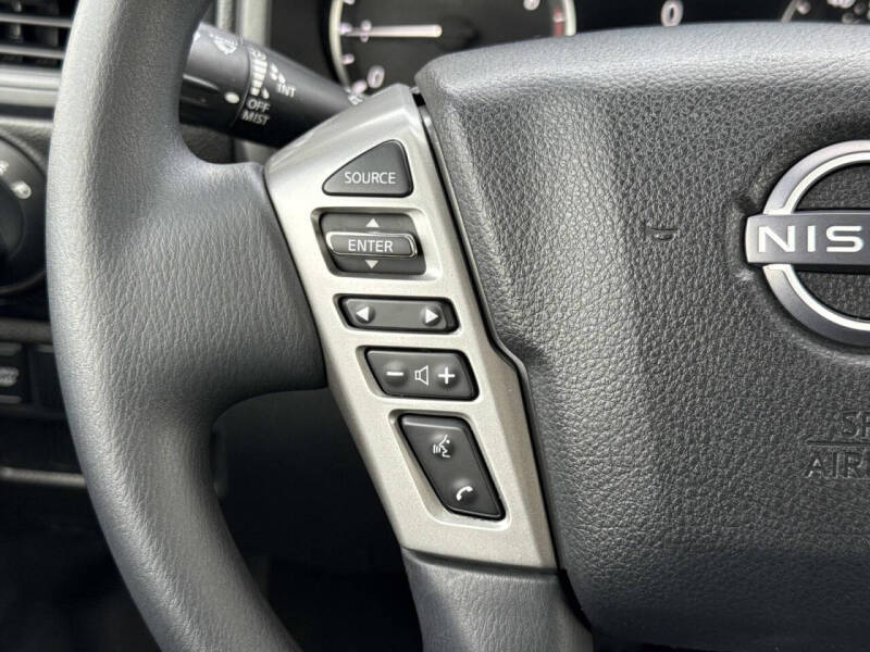 2024 Nissan Titan SV