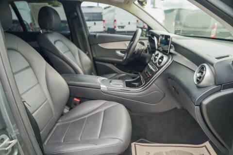 2021 Mercedes-Benz GLC GLC 300