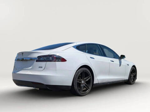 2015 Tesla Model S
