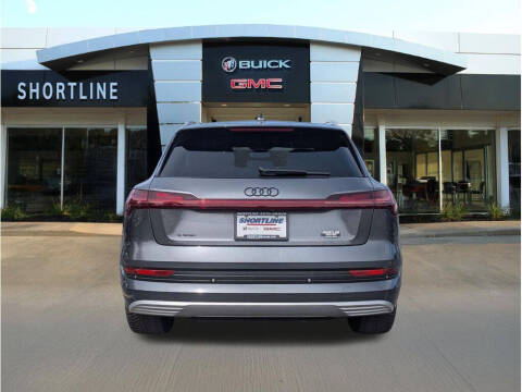 2019 Audi e-tron quattro Prestige