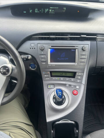 2012 Toyota Prius Three