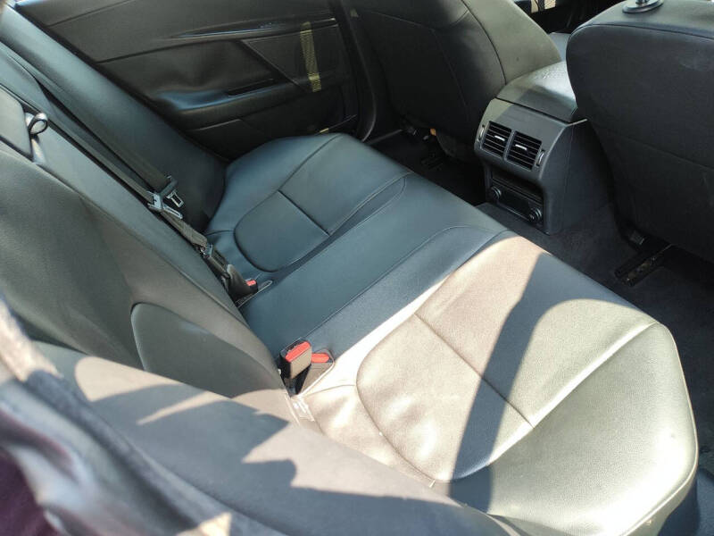 2017 Jaguar XE 25t Premium