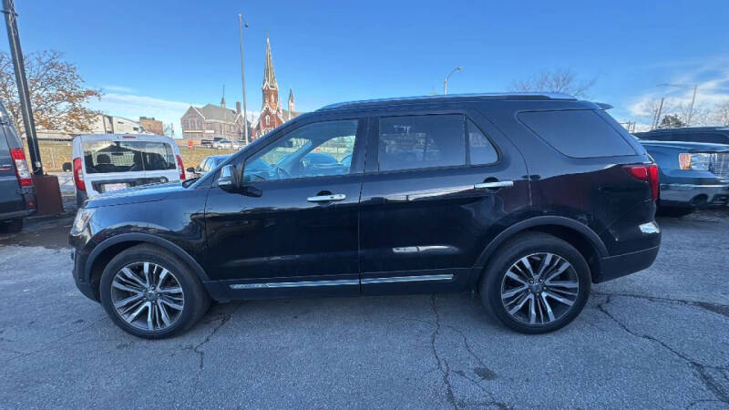 2017 Ford Explorer Platinum