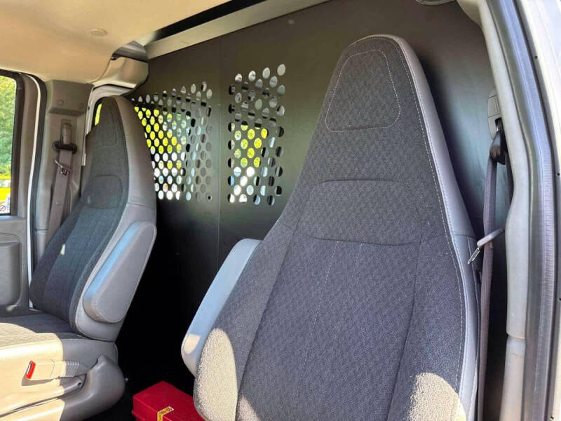 2024 GMC Savana 2500