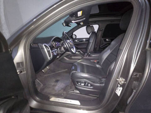 2019 Porsche Cayenne S