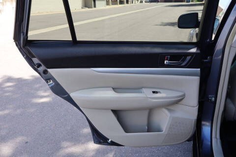 2013 Subaru Outback 2.5i Premium