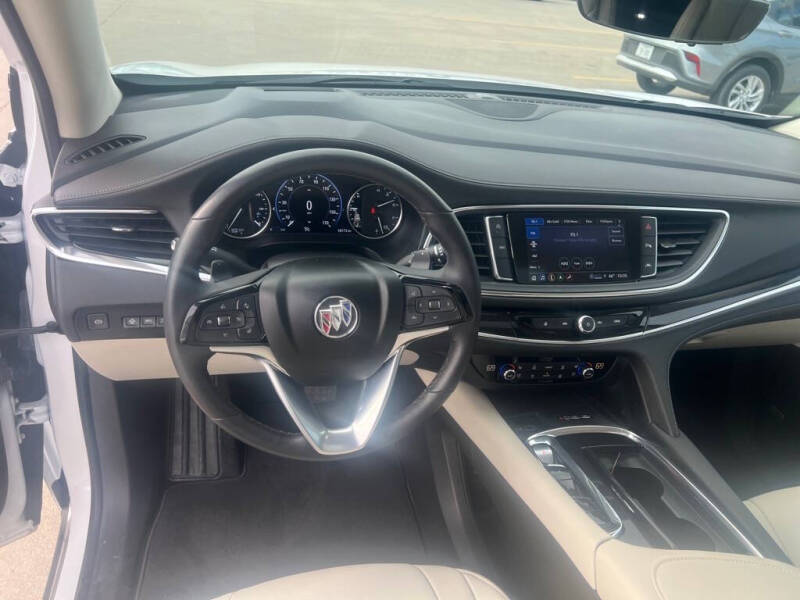 2023 Buick Enclave Premium