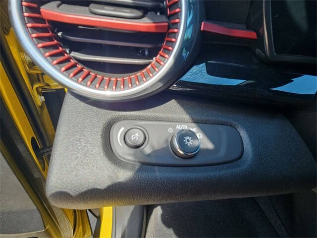 2025 Chevrolet Trax RS