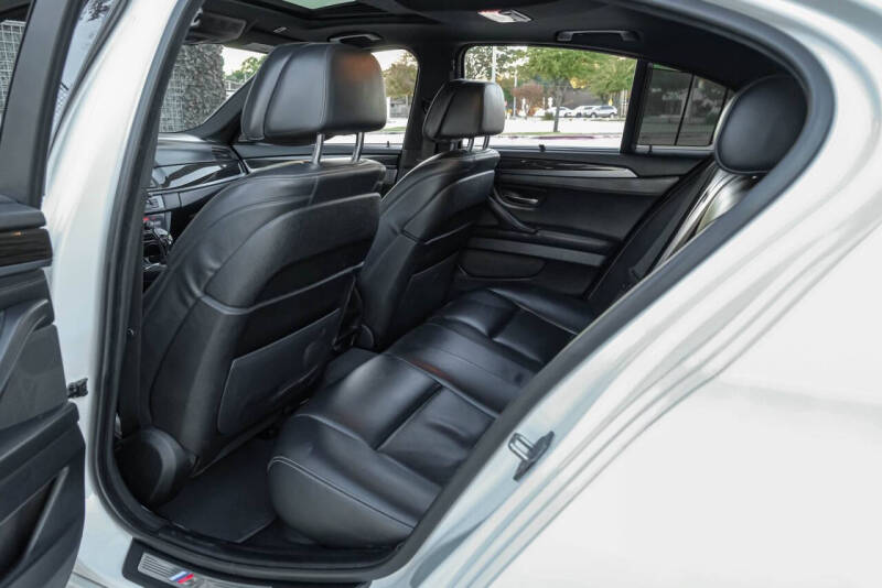 2016 BMW 5 Series 550i