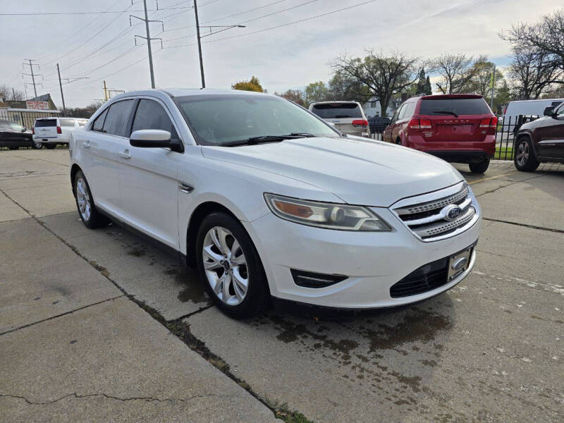 2011 Ford Taurus SEL photo 7