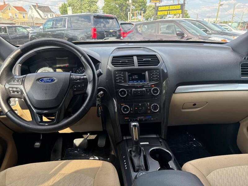 2016 Ford Explorer