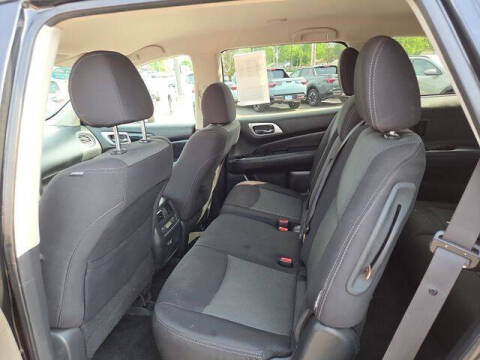 2020 Nissan Pathfinder S