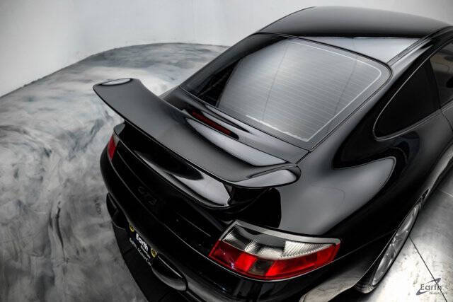 2004 Porsche 911 GT3