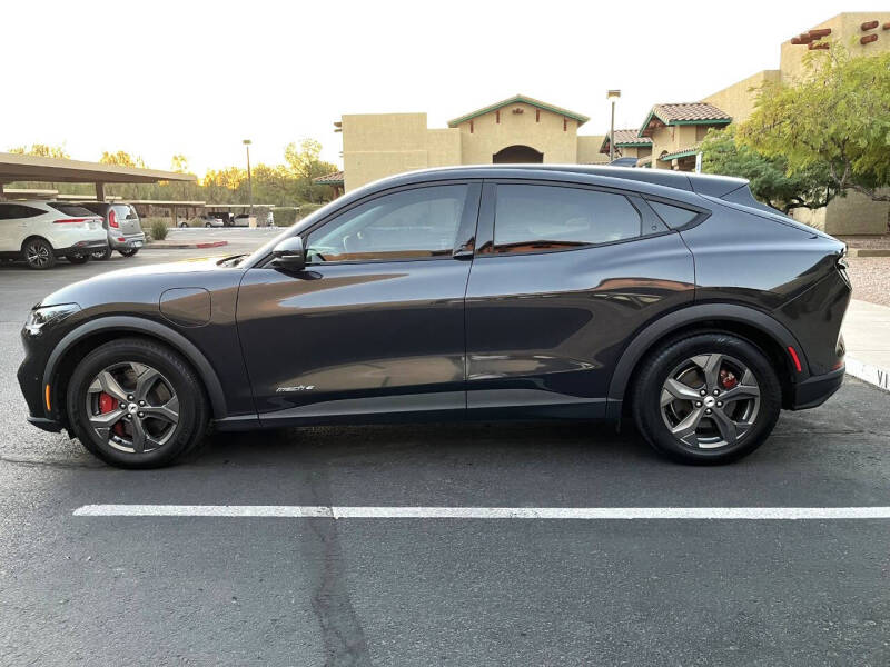 2021 Ford Mustang Mach-E Select RWD photo 5