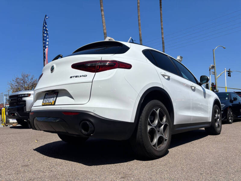 2022 Alfa Romeo Stelvio Sprint