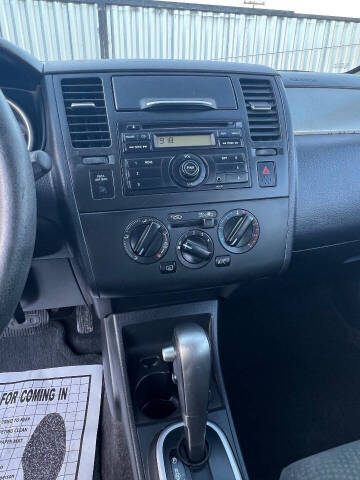 2011 Nissan Versa 1.8 S