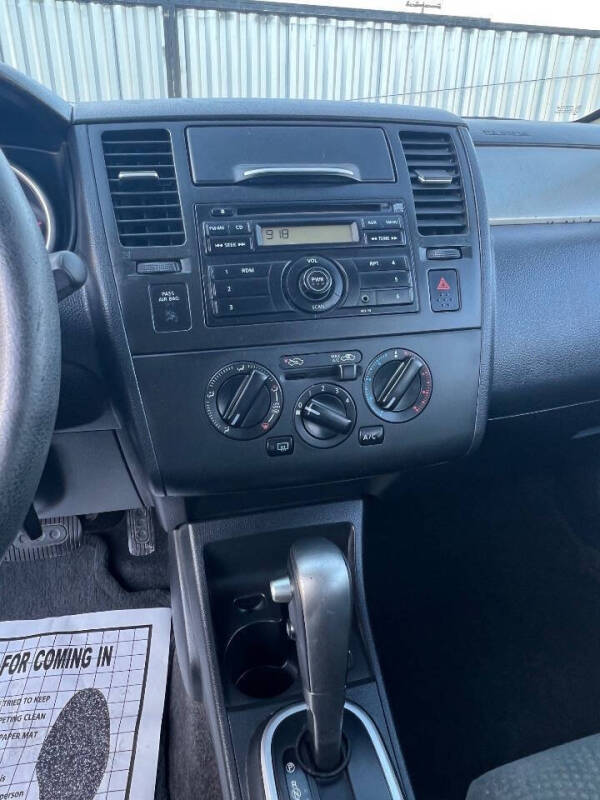 2011 Nissan Versa 1.8 S