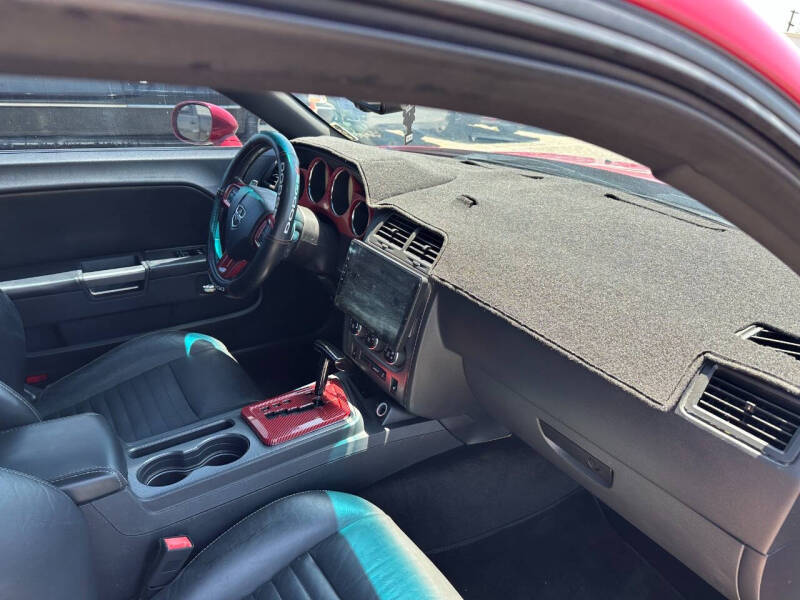 2012 Dodge Challenger R/T Plus