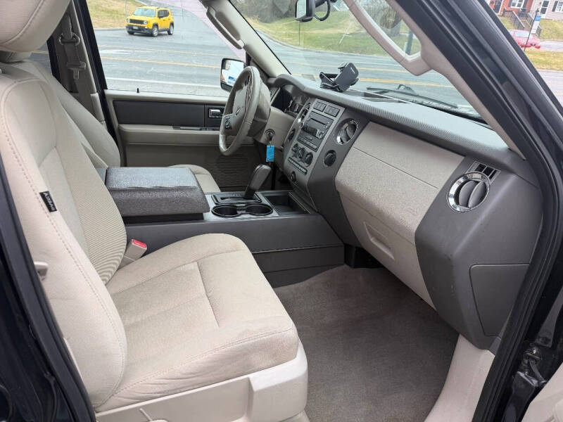 2013 Ford Expedition XLT