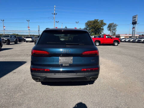 2025 Audi Q7 quattro Premium 45 TFSI