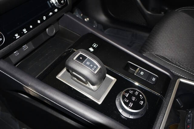 2025 Mitsubishi Outlander PHEV ES